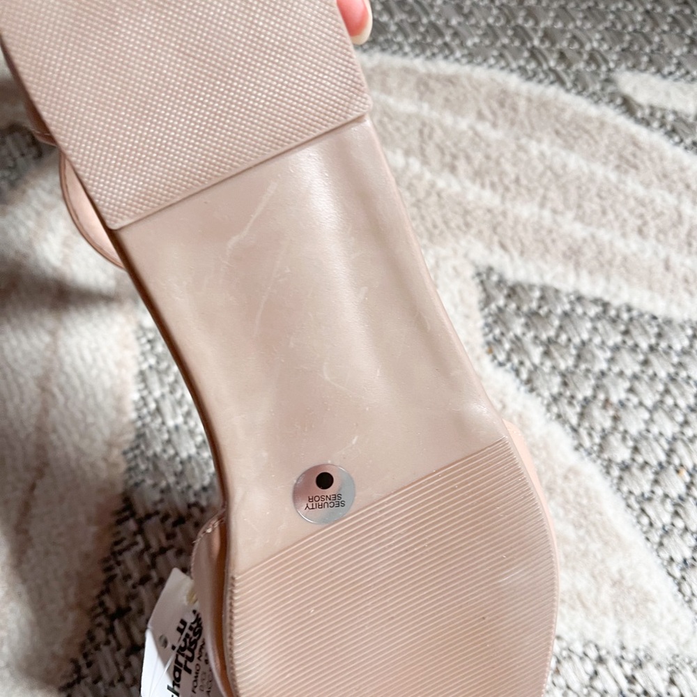 NWT Beige Flats Ankle Strap - Picture 4 of 4